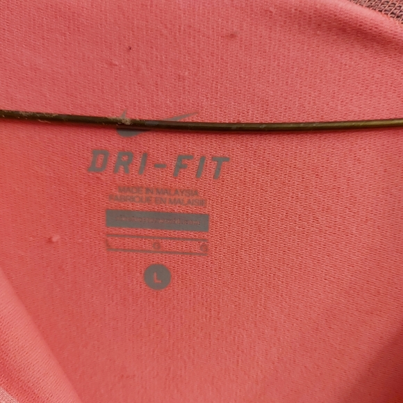 Pink and grey nike dry fit pull over - Picture 2 of 3